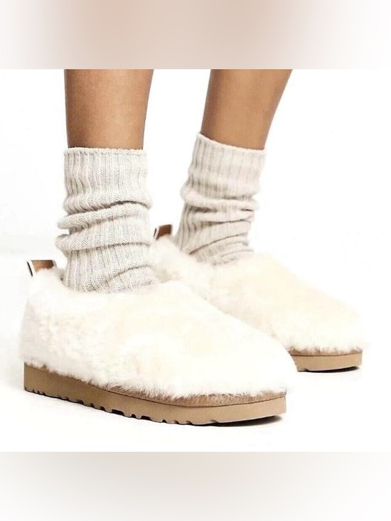 UGG Shoes - Ugg Classic Cozy Bootie Women Slipper Shoes Sz 8 Cream Platform Sheepskin Lounge